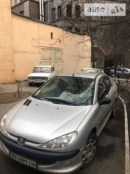 Седан Peugeot 206 2008 в Києві