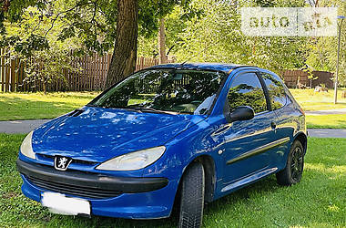 Купе Peugeot 206 2003 в Киеве