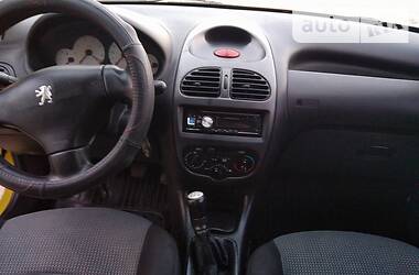 Хэтчбек Peugeot 206 2005 в Тернополе