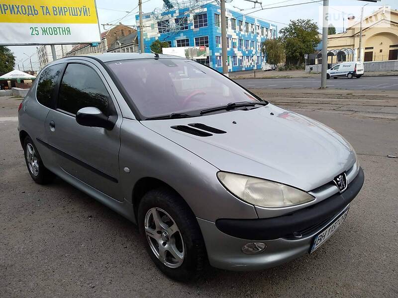 Хэтчбек Peugeot 206 2002 в Одессе