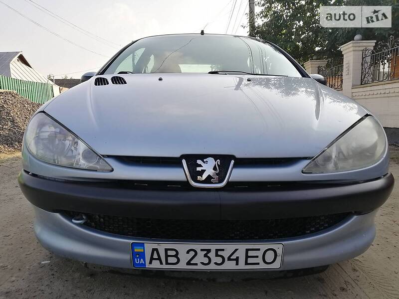 Peugeot 206