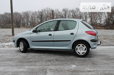 Хэтчбек Peugeot 206 2002 в Сумах