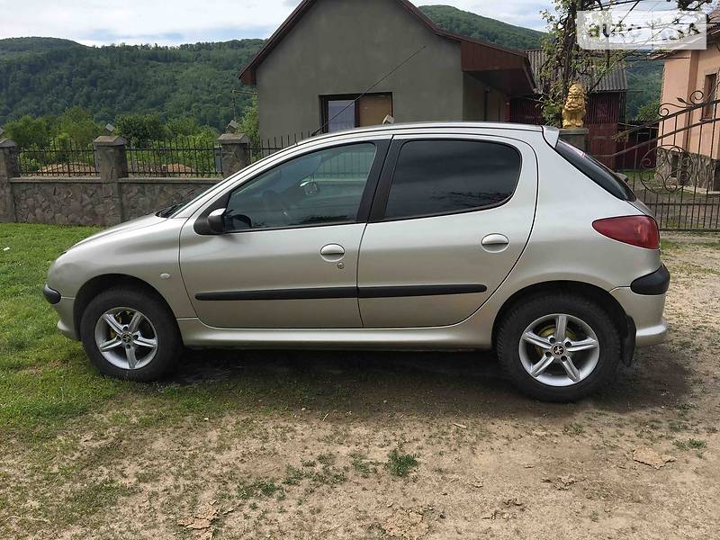 Peugeot 206