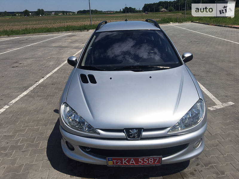 Универсал Peugeot 206 2004 в Луцке