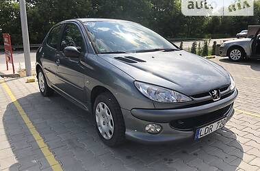 Хетчбек Peugeot 206 2008 в Тернополі