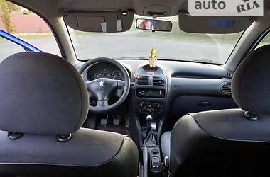 Хэтчбек Peugeot 206 2000 в Ужгороде