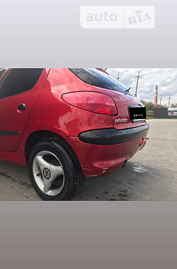 Хэтчбек Peugeot 206 2002 в Городенке