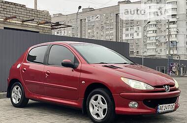 Хэтчбек Peugeot 206 2007 в 