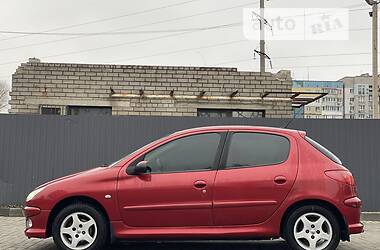 Хэтчбек Peugeot 206 2007 в 