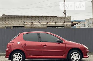 Хэтчбек Peugeot 206 2007 в 