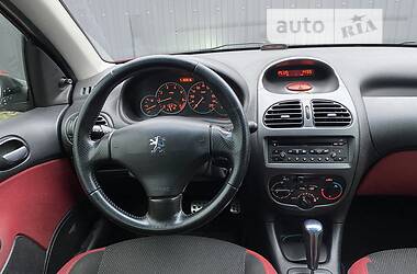 Хэтчбек Peugeot 206 2007 в 