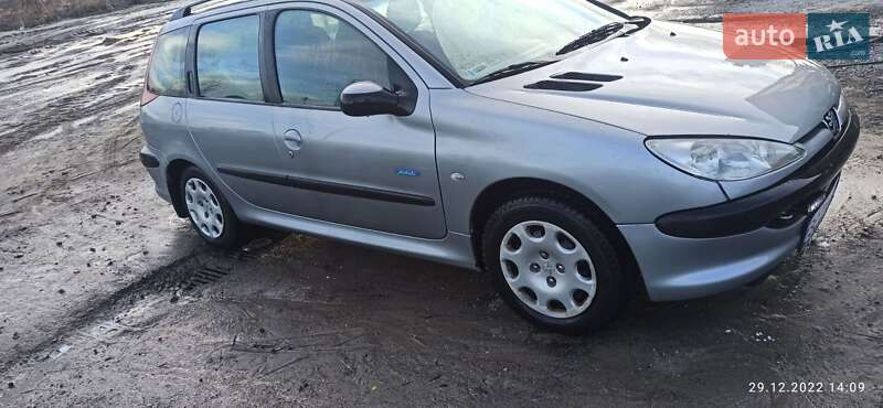 Универсал Peugeot 206 2004 в Самборе фото 6 Универсал Peugeot 206 2004 в Самборе