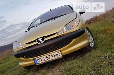 Хетчбек Peugeot 206 2002 в Івано-Франківську