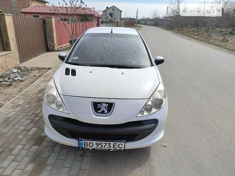 Хетчбек Peugeot 206 2009 в Тернополі