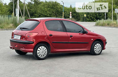 Хэтчбек Peugeot 206 2006 в 