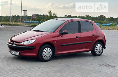Хэтчбек Peugeot 206 2006 в 