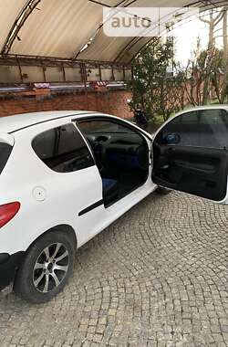 Хэтчбек Peugeot 206 2002 в Одессе