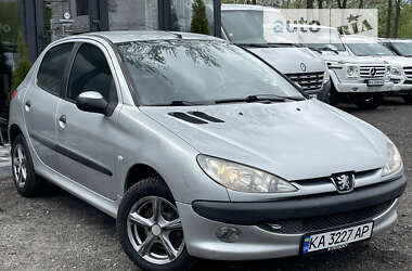 Хетчбек Peugeot 206 2008 в Києві