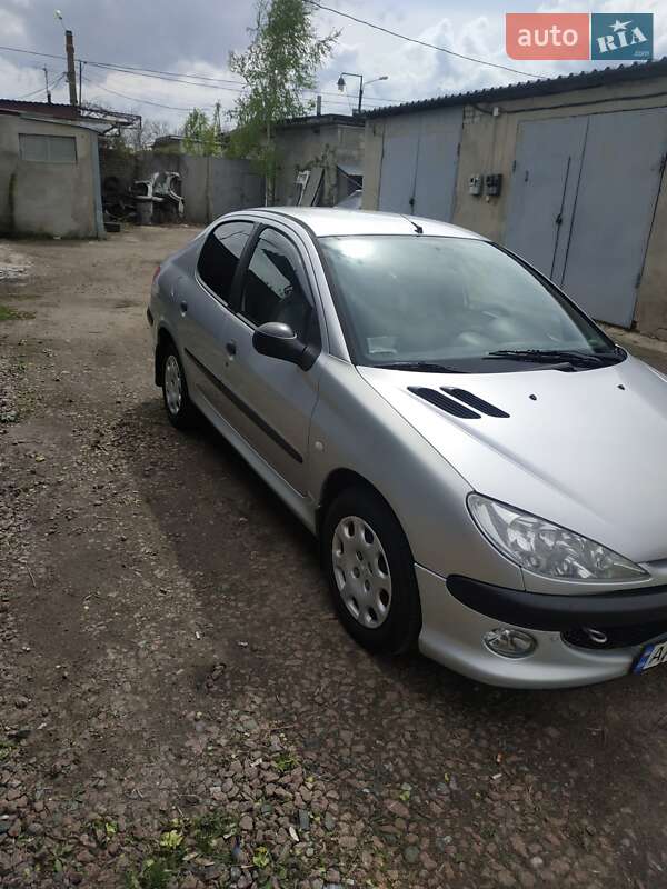 Седан Peugeot 206 2008 в Харкові фото 6 Седан Peugeot 206 2008 в Харкові