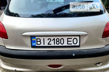 Хэтчбек Peugeot 206 2008 в Гребенке