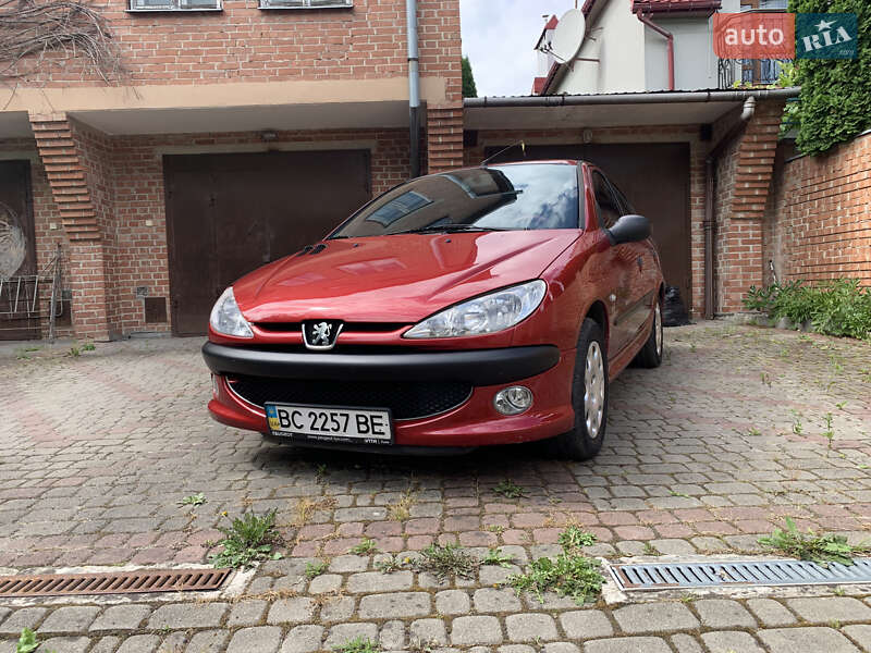 Седан Peugeot 206 2007 в 
