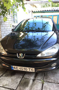 Хетчбек Peugeot 206 2007 в Покровську