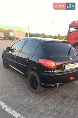 Хэтчбек Peugeot 206 2007 в 