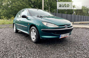 Хетчбек Peugeot 206 1999 в Луцьку