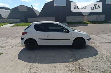 Хэтчбек Peugeot 206 2004 в Киеве