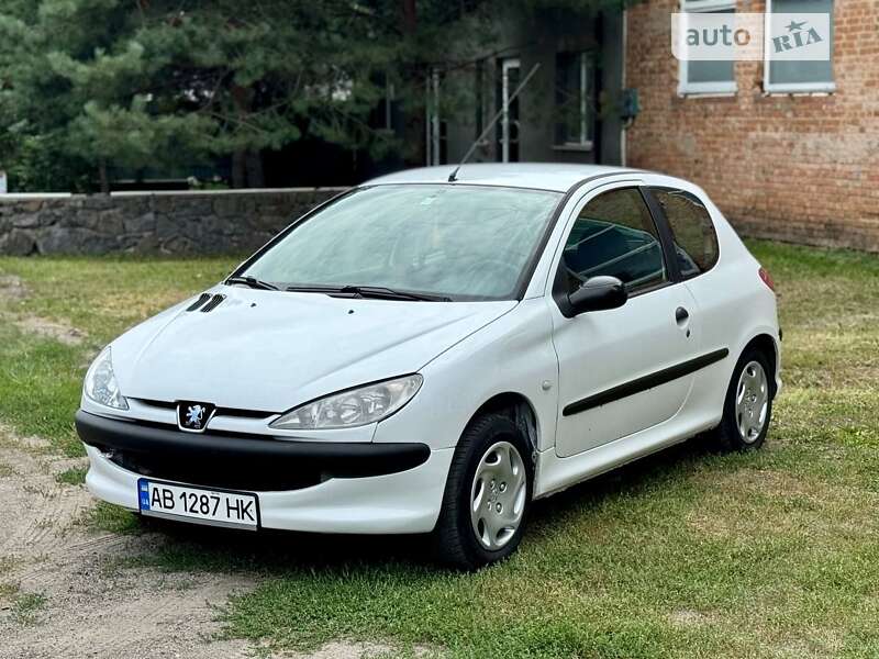 Хетчбек Peugeot 206 2003 в Жмеринці