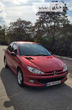 Хетчбек Peugeot 206 2007 в Дніпрі