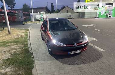 Хэтчбек Peugeot 206 2005 в Киеве