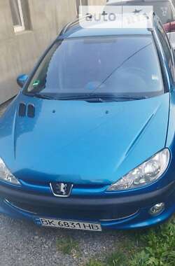 Универсал Peugeot 206 2005 в Оженине