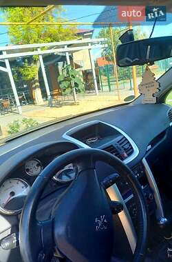 Хэтчбек Peugeot 206 2011 в Теплодаре