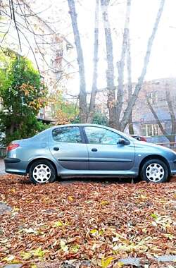 Седан Peugeot 206 2008 в Киеве