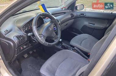 Седан Peugeot 206 2009 в Днепре