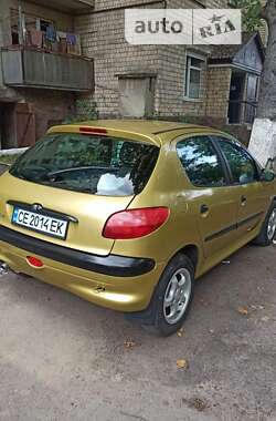 Хэтчбек Peugeot 206 2003 в 