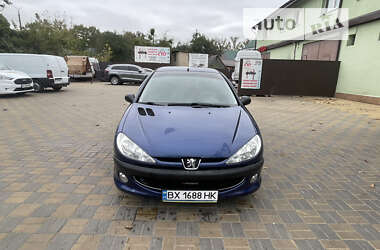 Седан Peugeot 206 2010 в Києві