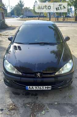 Седан Peugeot 206 2008 в Киеве