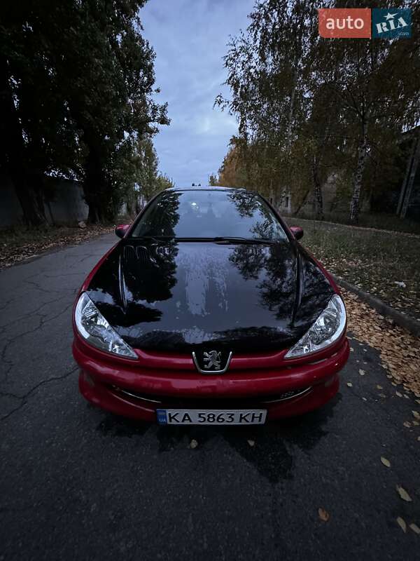 Хэтчбек Peugeot 206 2006 в Киеве фото Хэтчбек Peugeot 206 2006 в Киеве