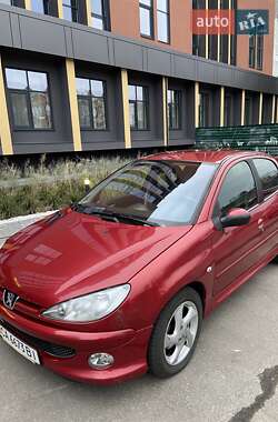 Хетчбек Peugeot 206 2007 в Черкасах