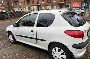 Хетчбек Peugeot 206 2002 в Житомирі