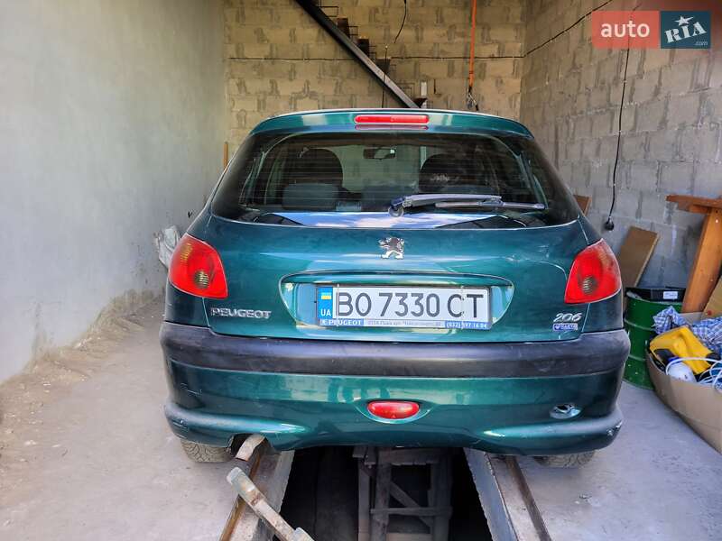 Хетчбек Peugeot 206 2003 в Тернополі