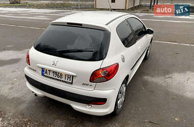 Хэтчбек Peugeot 206 2009 в 