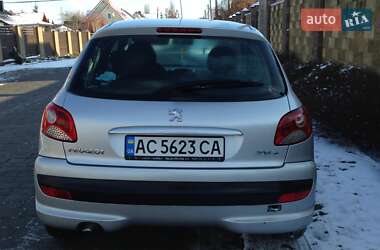 Хэтчбек Peugeot 206 2011 в Луцке