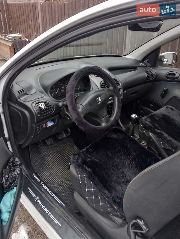 Хэтчбек Peugeot 206 2006 в Овруче