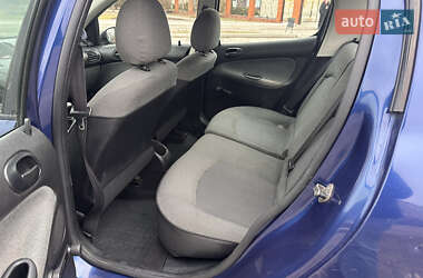 Седан Peugeot 206 2010 в 