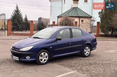 Седан Peugeot 206 2010 в 