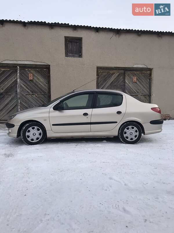 Седан Peugeot 206 2007 в Подволочиске