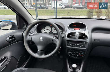 Универсал Peugeot 206 2005 в Киеве